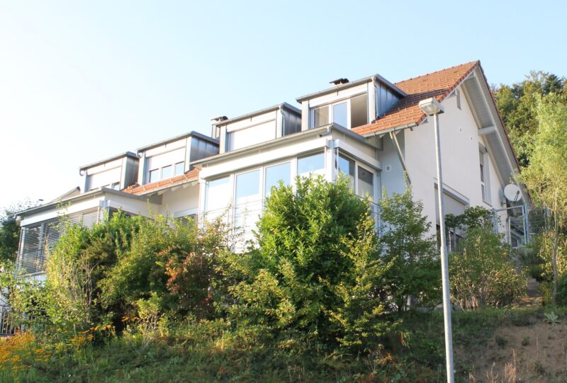 Doppelhaushälfte mit Charme in bester Lage von Elzach